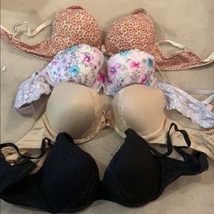 Lot of Victoria’s Secret Push Up bras
